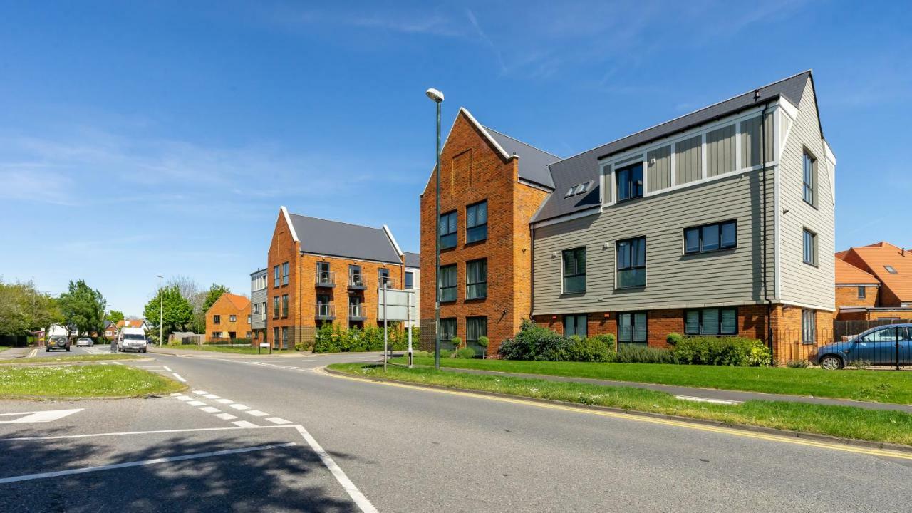 Fortified Luxury Apartment Chatham  Exterior photo